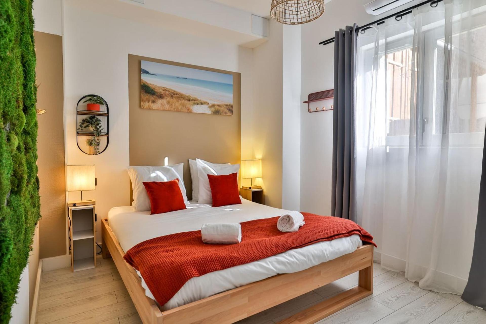 Le Lucien Eco-Appart'Hotel - Angouleme - Centre - Wifi - Parking Prive - Classe 4 Etoiles Екстер'єр фото