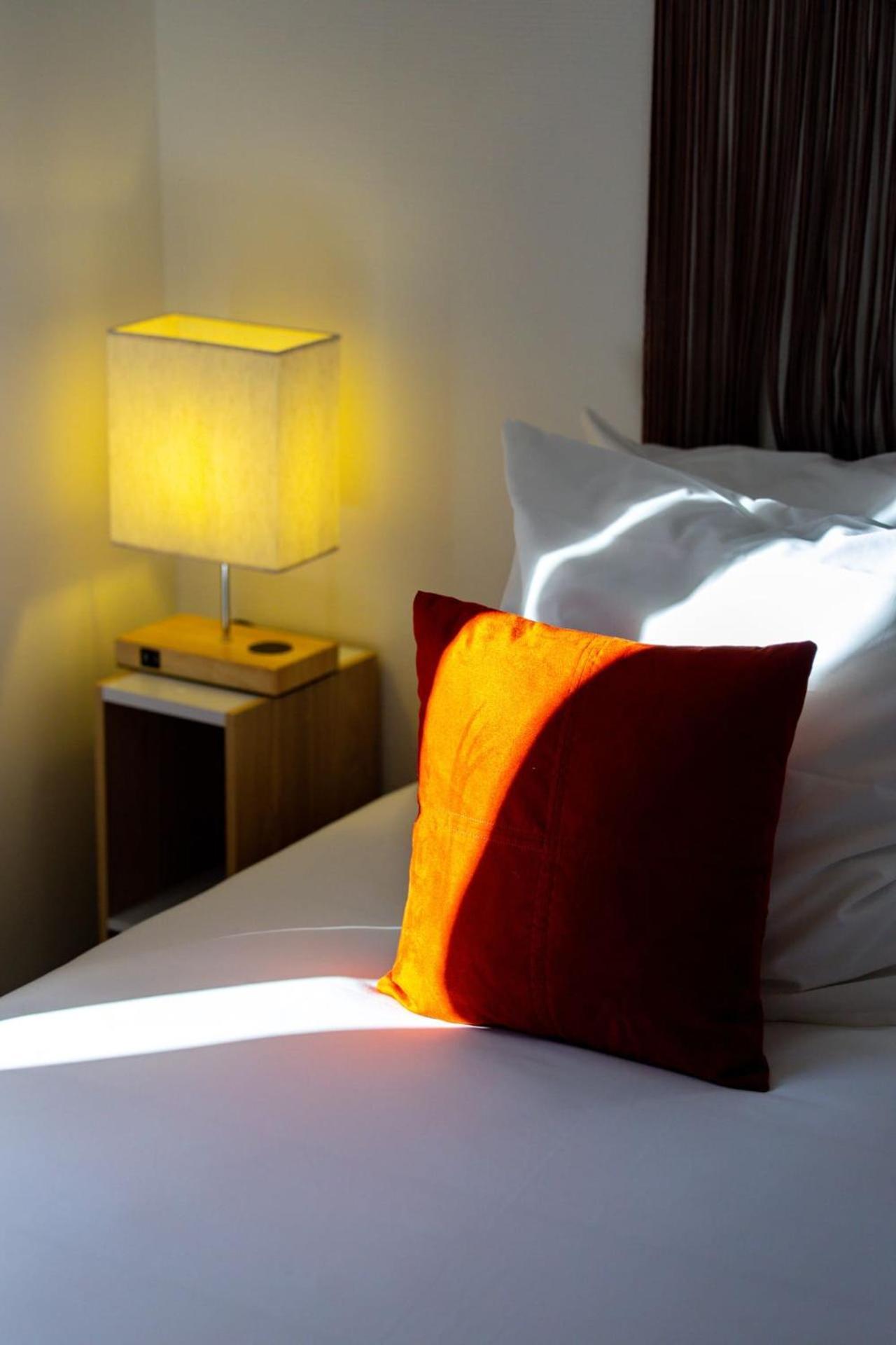 Le Lucien Eco-Appart'Hotel - Angouleme - Centre - Wifi - Parking Prive - Classe 4 Etoiles Екстер'єр фото