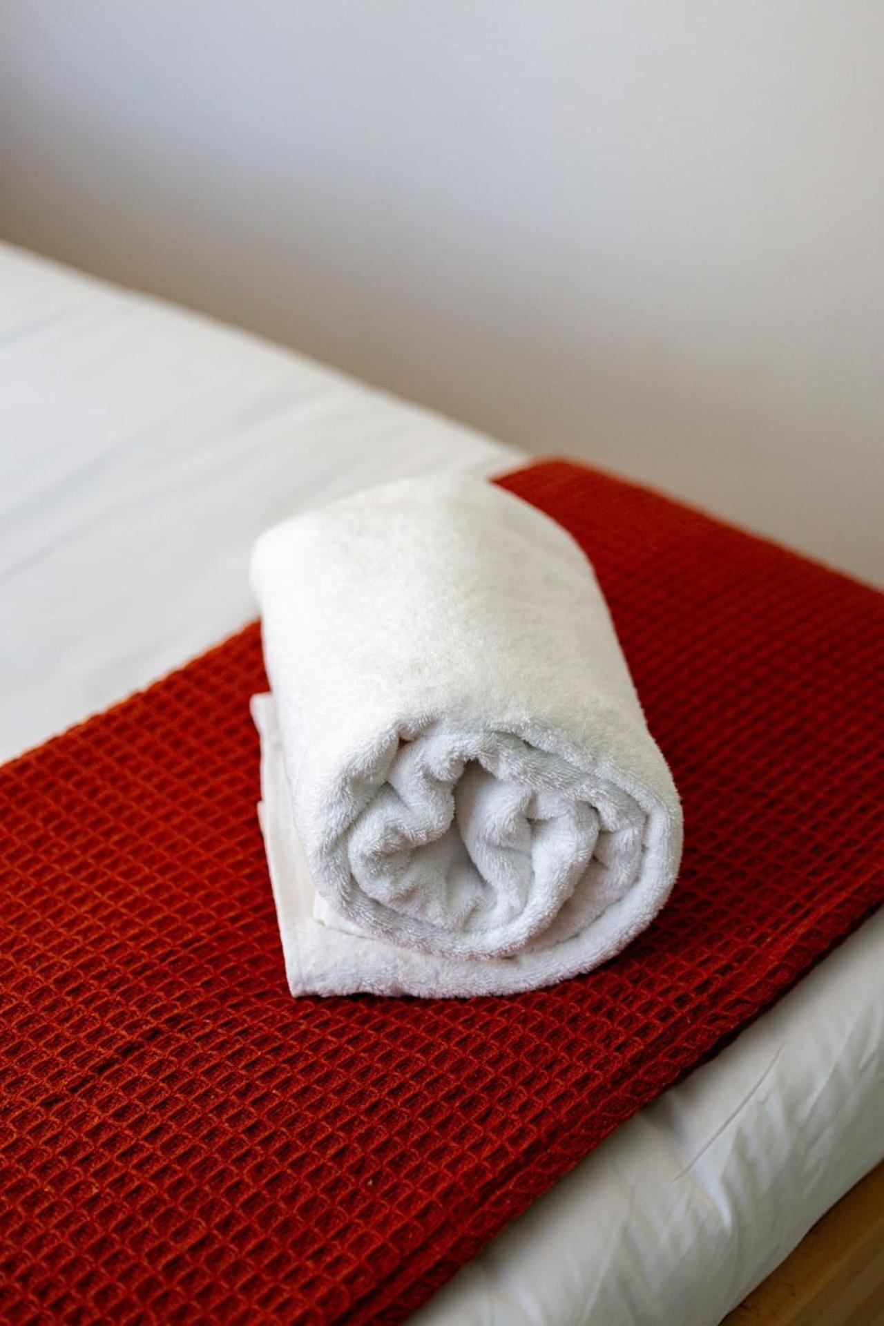 Le Lucien Eco-Appart'Hotel - Angouleme - Centre - Wifi - Parking Prive - Classe 4 Etoiles Екстер'єр фото