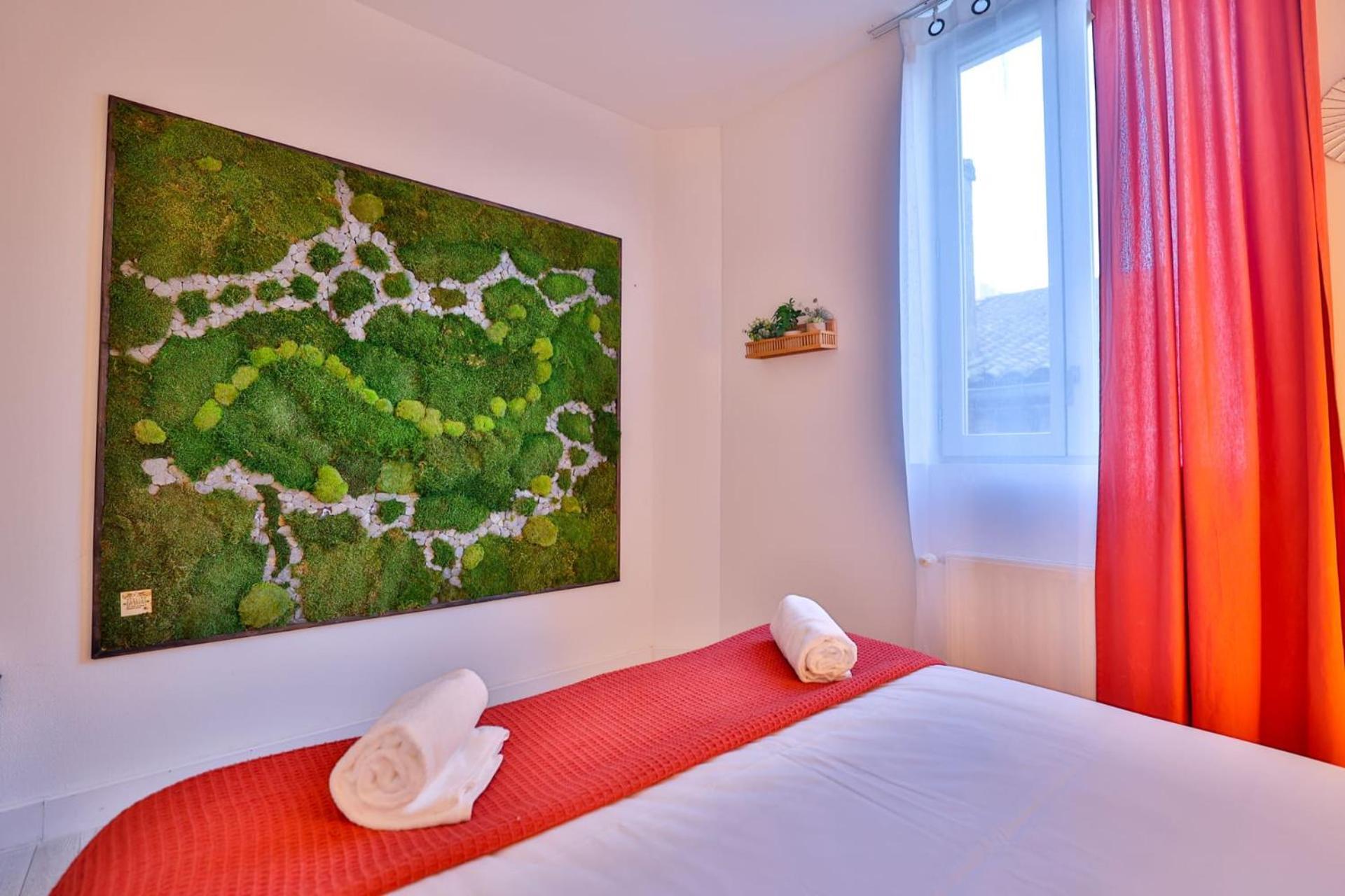 Le Lucien Eco-Appart'Hotel - Angouleme - Centre - Wifi - Parking Prive - Classe 4 Etoiles Екстер'єр фото